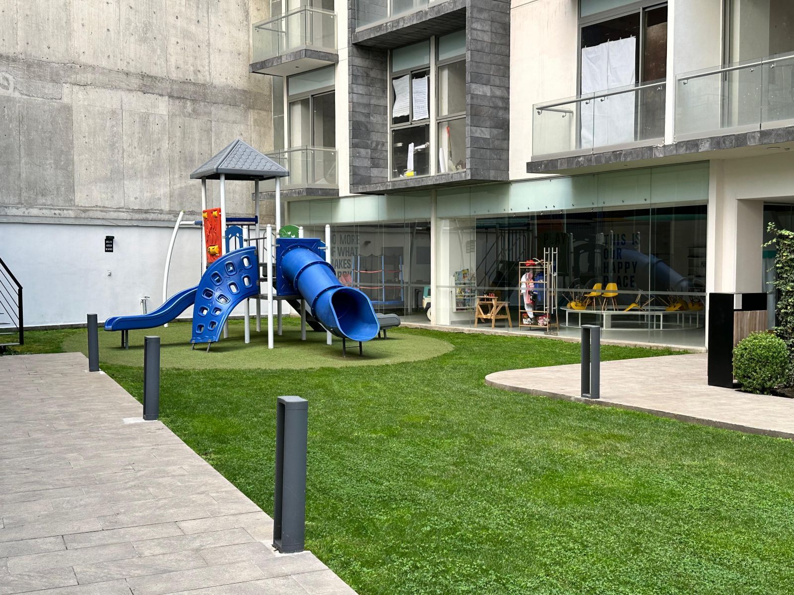 ALMINA AREA DE JUEGOS.jpeg
